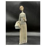 Flawed & damaged LLADRO FIGURE THE DRESSMAKER