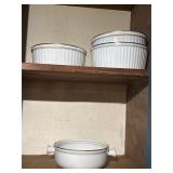 Vintage casserole dishes no lids