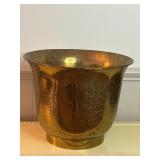 13.5ï¿½ vintage brass planter Asian-inspired etched