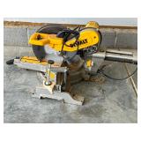 DEWALT Sliding Compound Miter Saw