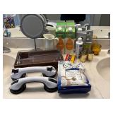 Primary bathroom contents