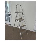 Step ladder