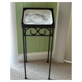 20ï¿½ tall plant stand