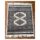 Flawed 100% wool Pakistan rug