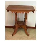 Vtg Victorian style side table- parlor table