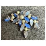 Vintage Kramer of New York rhinestones brooch
