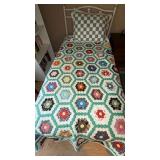Vintage Handcrafted Grandmother's Flower Garden Qt