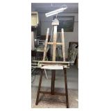 Vintage Artistï¿½s Easel with Light