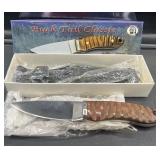Buck Tail Classic Bowie Skinning Knife