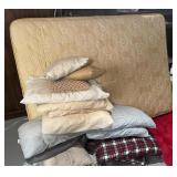 Lot of Bedding, Blankets, Full Size Mattress
