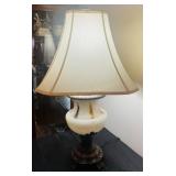Vintage Style 31 inch Table Lamp