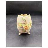 Lefton Antique Ivory Footed Egg Vase