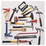 Lot d'outils manuels, dont marteaux