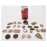 Lot d'anciennes attaches de ceinture