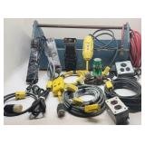 *Lot de multi-prises, rallonges et disjoncteurs,