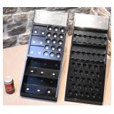 *2 présentoirs en plastique