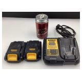 Chargeur et 2 batteries Dewalt, fonctionnels