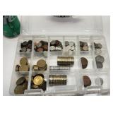 314 pièces de monnaie, dont environ la moitié du