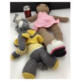 3 poupées tricotées main