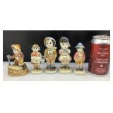 5 figurines de personnages, en porcelaine