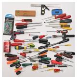 Lot d'outils, dont tournevis