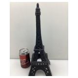 *Tour Eiffel, en fonte