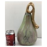 *Poire en verre soufflé, hauteur : 13''