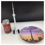 Assiette et figurine de la tour CN