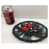 Sous-plat coccinelle, en fonte