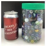 Lot de billes de tailles variées, vintage