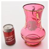 *Ancien vase en verre cranberry