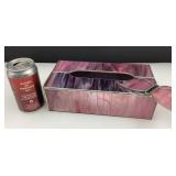 Couvre-boîte de mouchoirs, en vitrail, signé