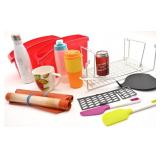 Bacs, étagères, ustensiles et 1 Tupperware