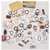 Lot de bracelets, dont Anne-Marie Chagnon,