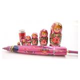 Poupée russe / matriochka et ombrelle,