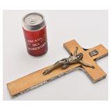 Crucifix, en métal et en bois, 12'' x 6.5''