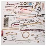 Lot de bijoux, dont Boucher, ensemble d'Orlan,