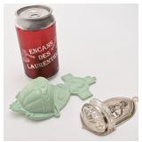 2 rares bénitiers de Jésus, plastique et