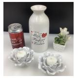 Vase, 2 bougeoirs et bibelot en céramique