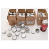 Lot de petits contenants en métal, neufs