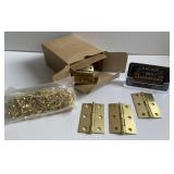 Boîte de charnières