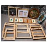 Lot de cadres / d'encadrements