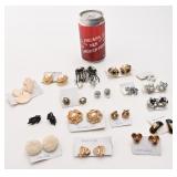 Lot de boucles d'oreilles, dont Continental,