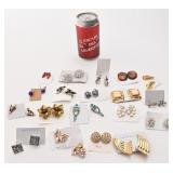 Lot de boucles d'oreilles, dont Continental,