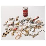 Lot de bijoux brisï¿½s, pour rï¿½paration ou