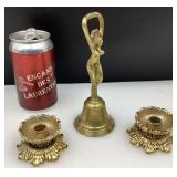 Cloche ouvre-bouteille et 2 bougeoirs