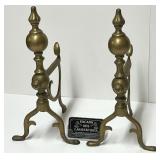 Antiques chenets de cheminï¿½e, en laiton