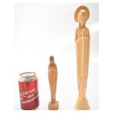 2 statues de Marie, en bois et en plastique