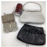 3 anciennes bourses et 1 portefeuille