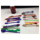 Lot de bï¿½tons ï¿½ cocktail publicitaires, vintage